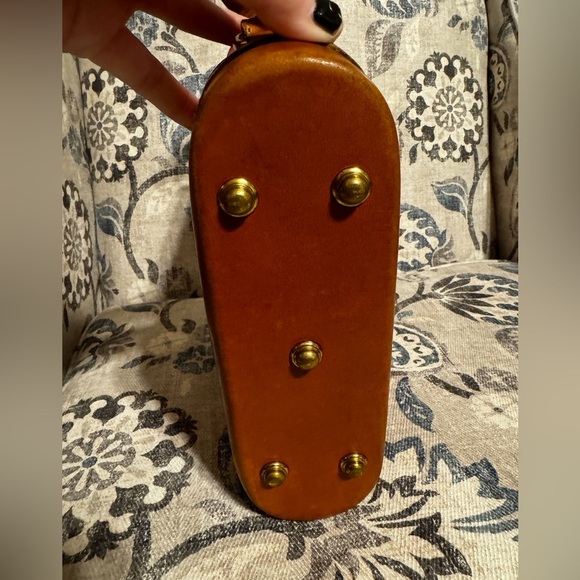 Vintage Dooney & Bourke crossbody - Picture 5 of 8